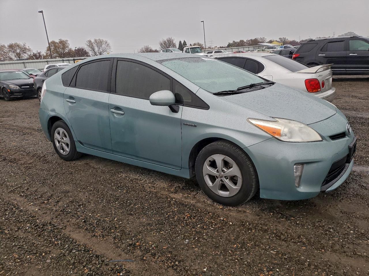 2013 TOYOTA PRIUS