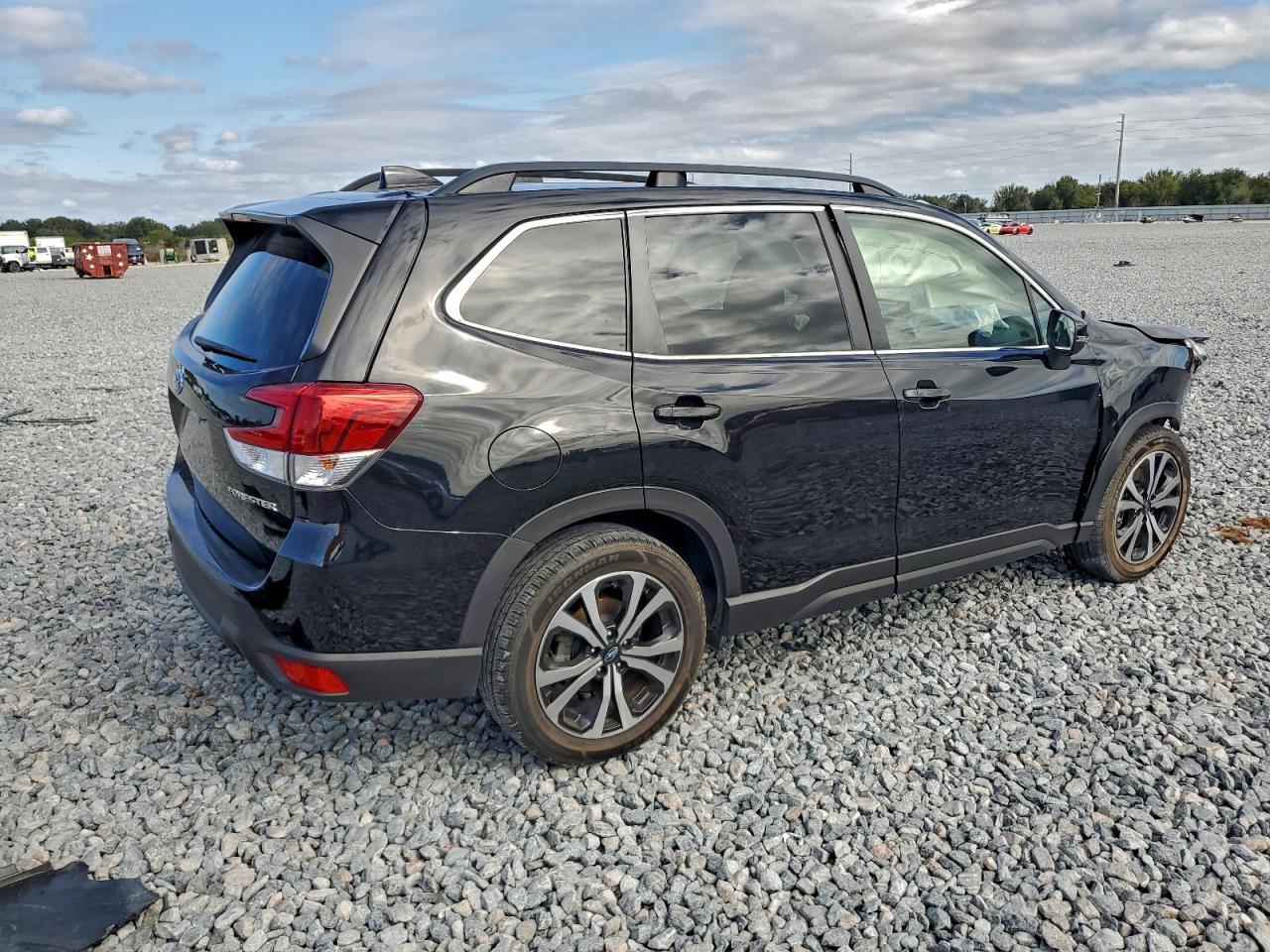 2021 SUBARU FORESTER