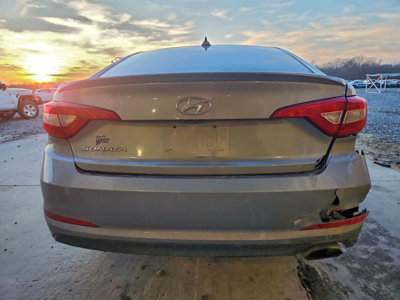 2016 HYUNDAI SONATA