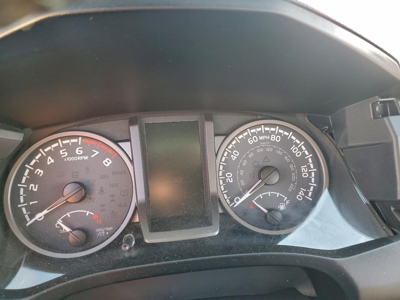 2017 TOYOTA TACOMA