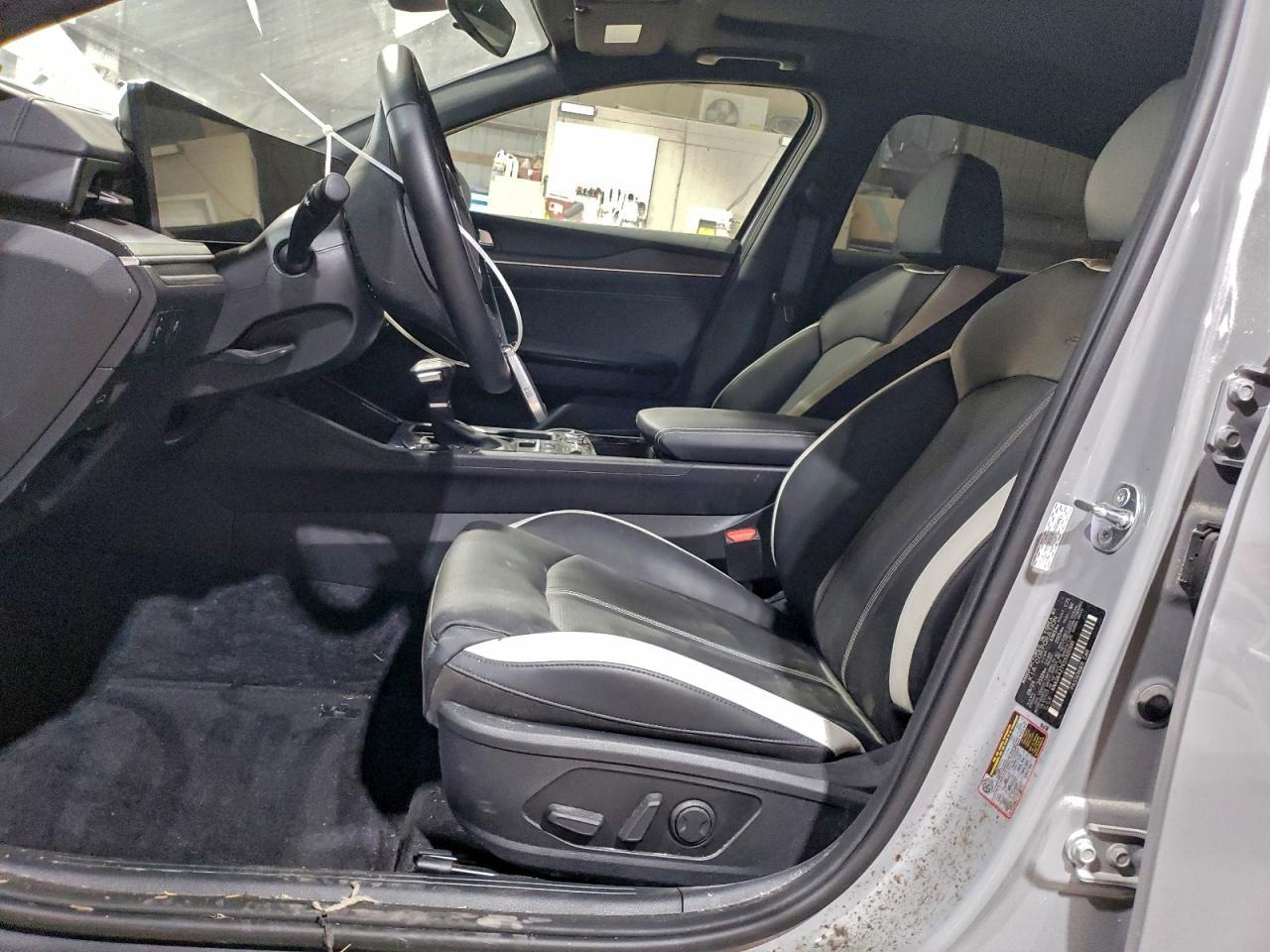 2025 KIA K5