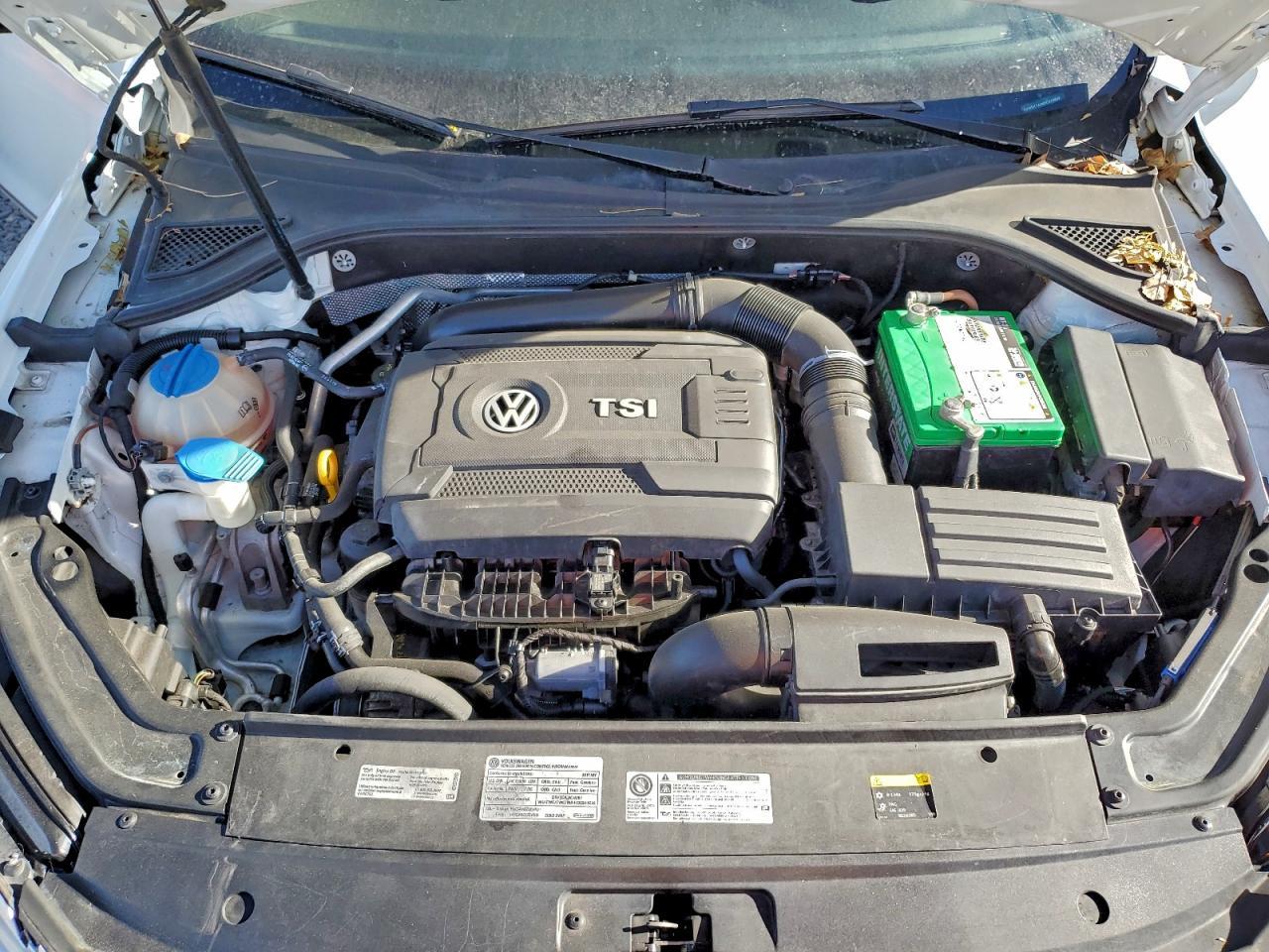 2017 VOLKSWAGEN Passat