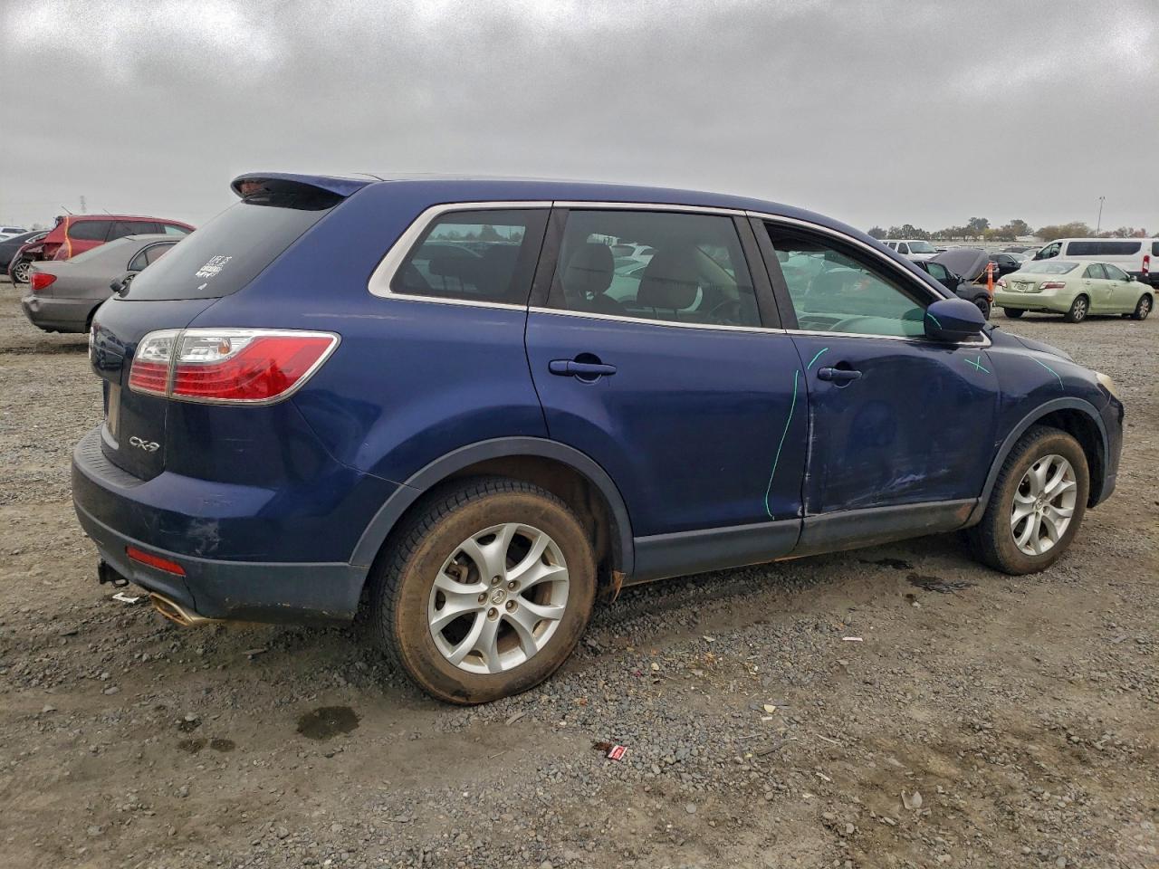 2011 MAZDA CX-9