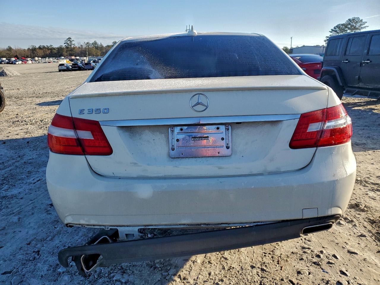 2011 MERCEDES-BENZ E-Class