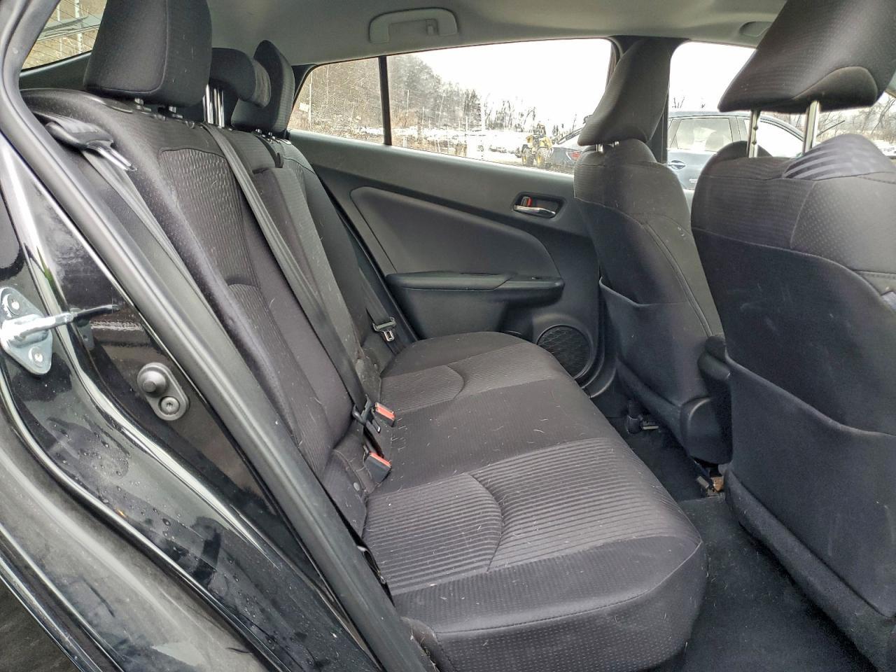 2017 TOYOTA PRIUS