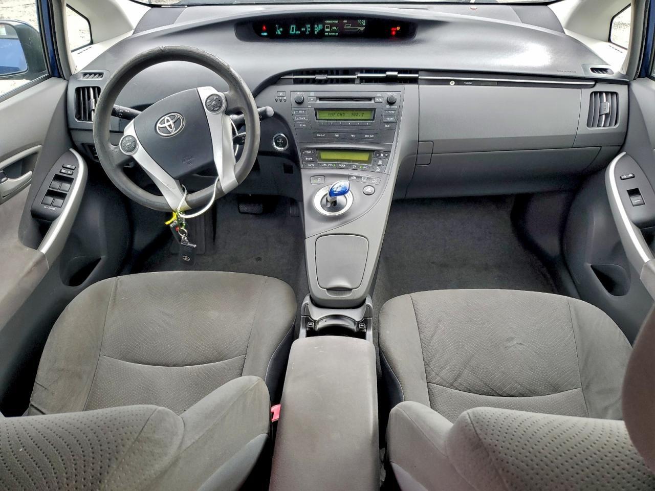 2010 TOYOTA PRIUS
