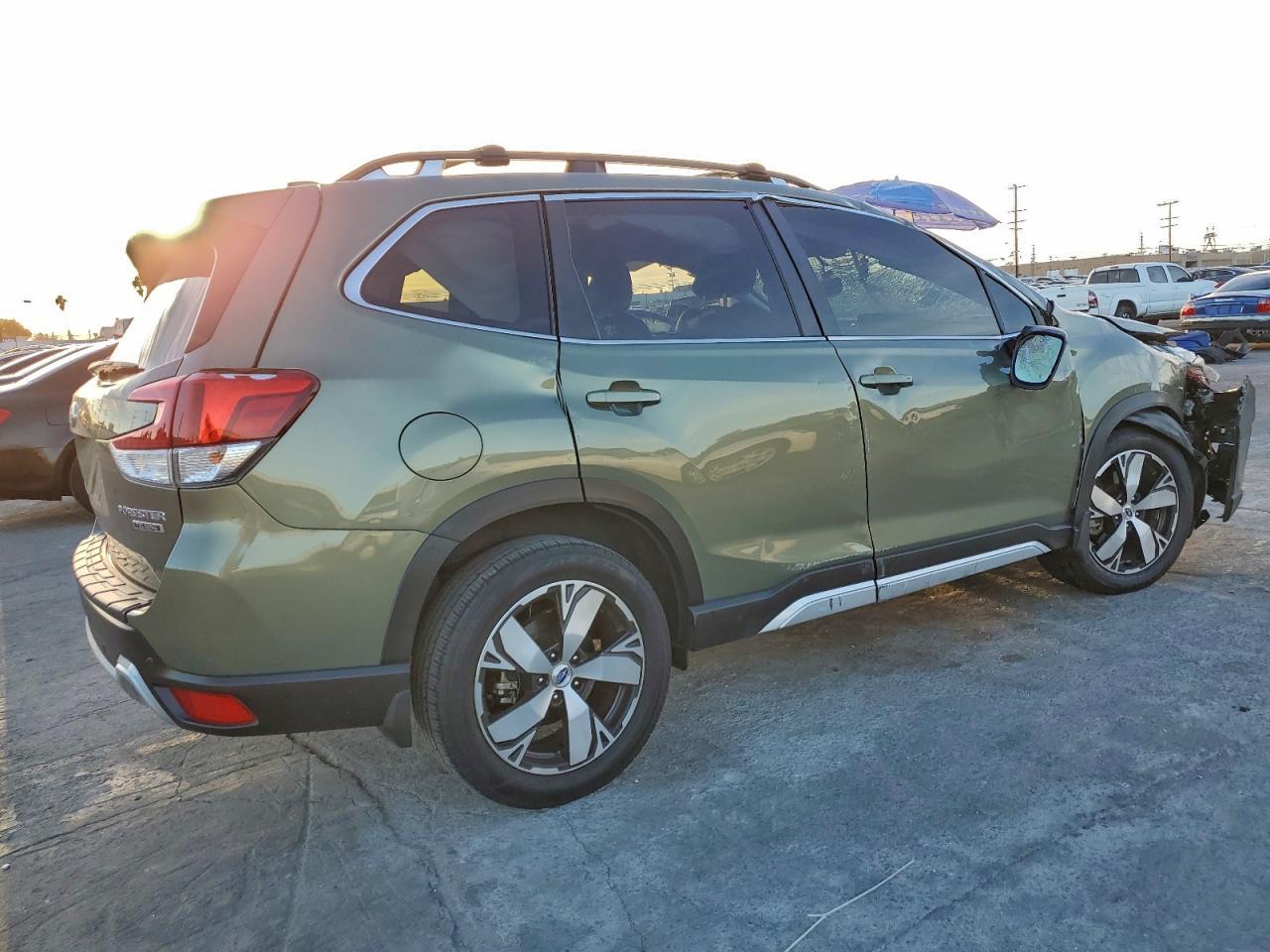 2020 SUBARU FORESTER