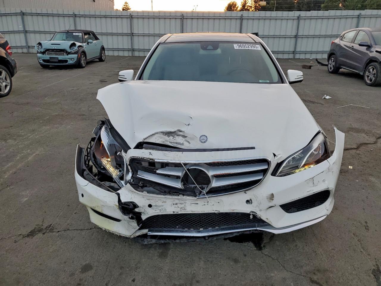 2016 MERCEDES-BENZ E-Class