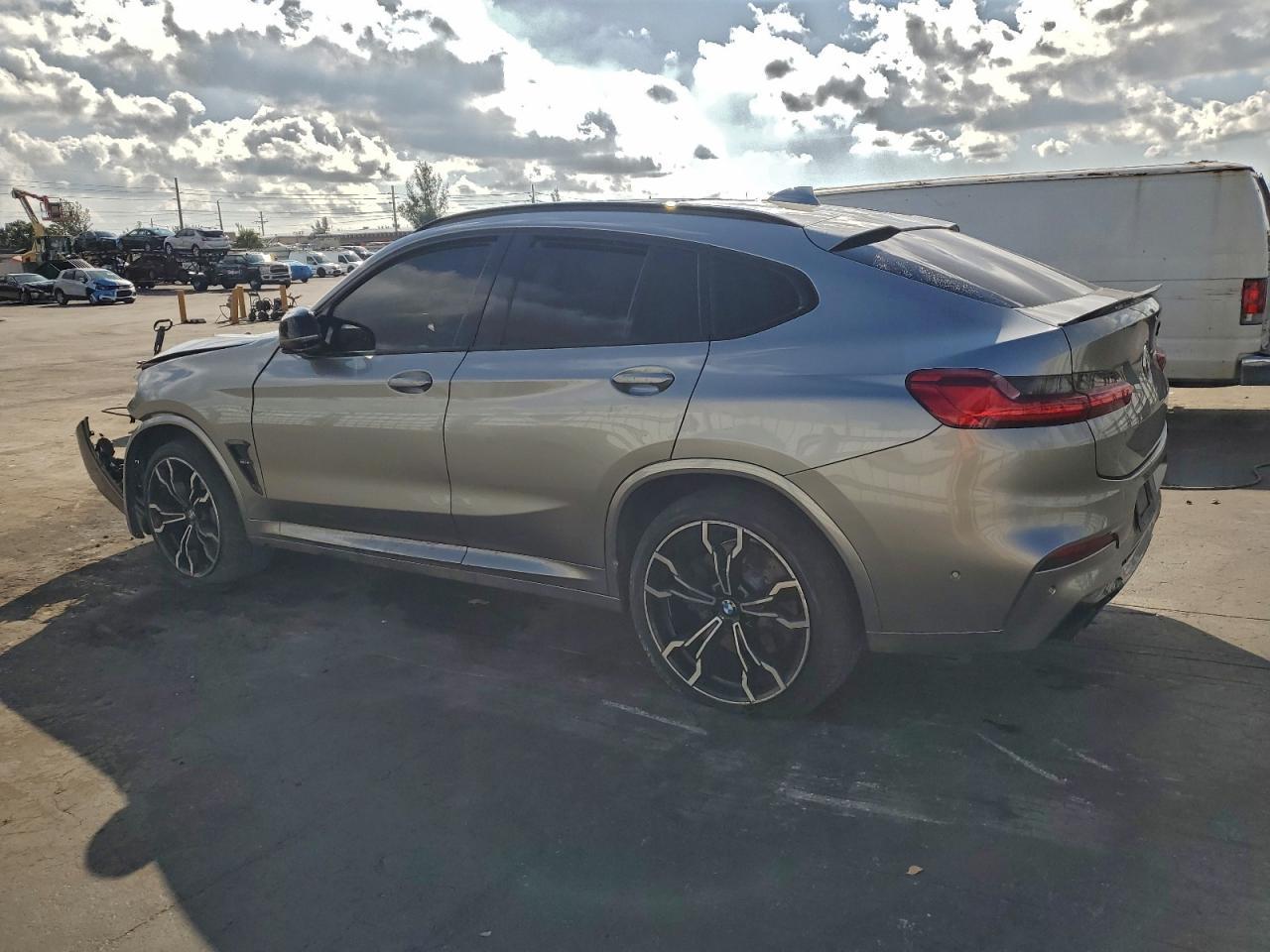 2021 BMW X4