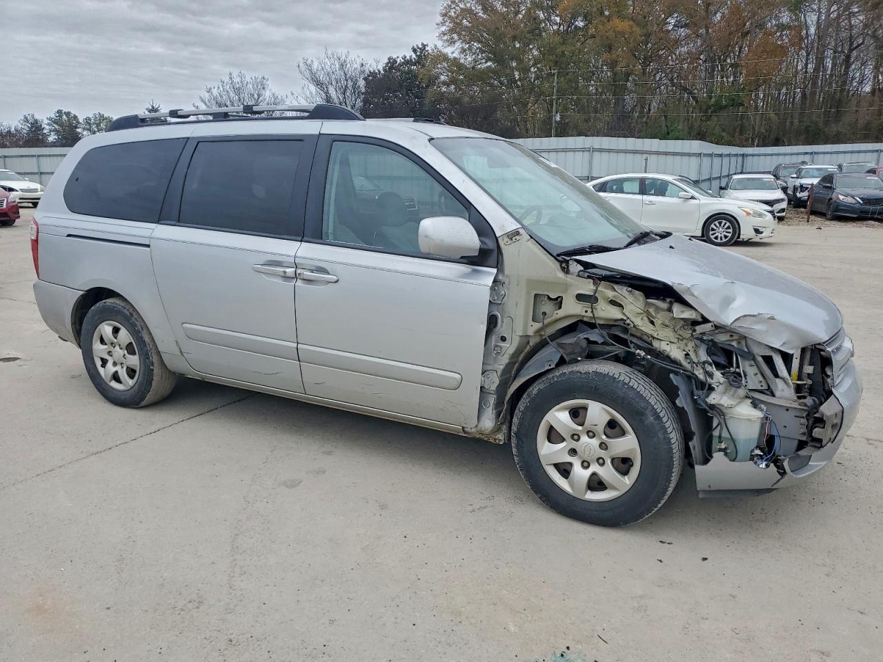 2008 KIA SEDONA