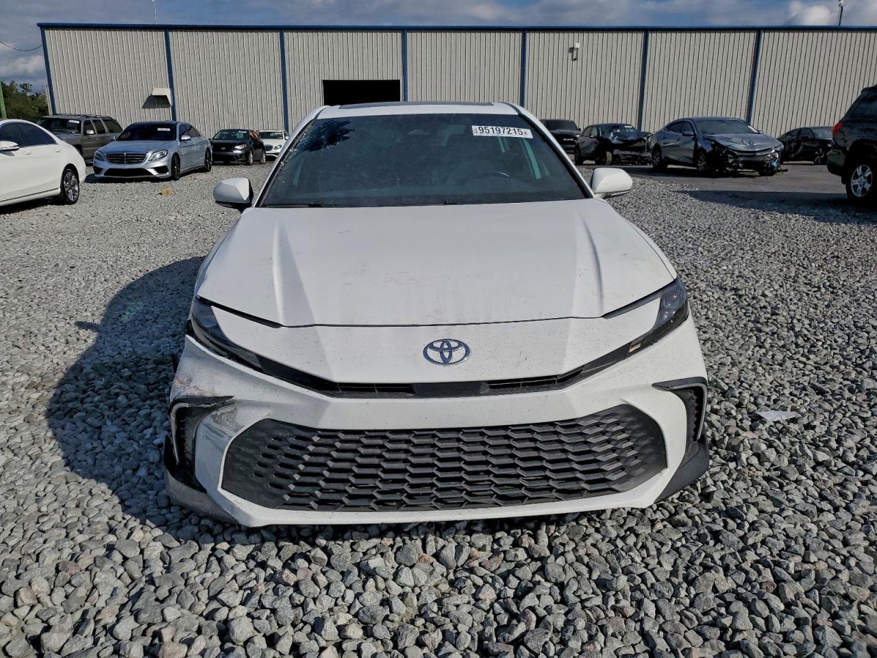 2025 TOYOTA CAMRY
