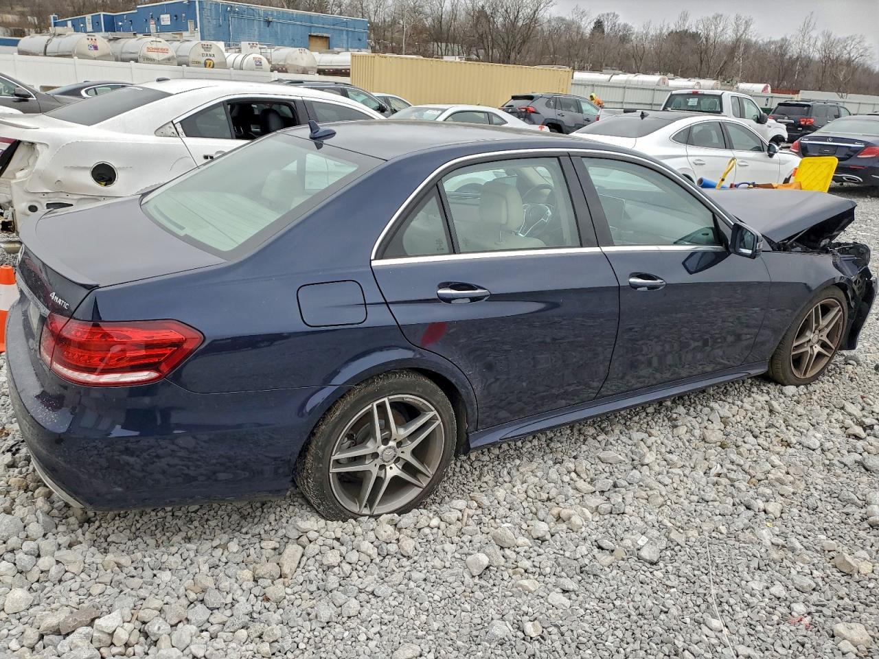 2016 MERCEDES-BENZ E-Class