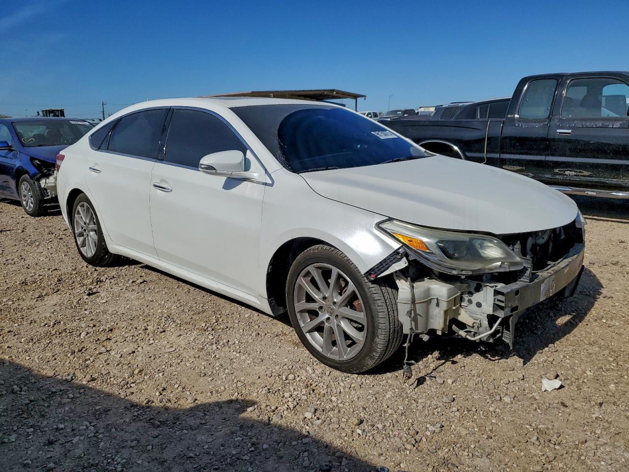 2013 TOYOTA Avalon