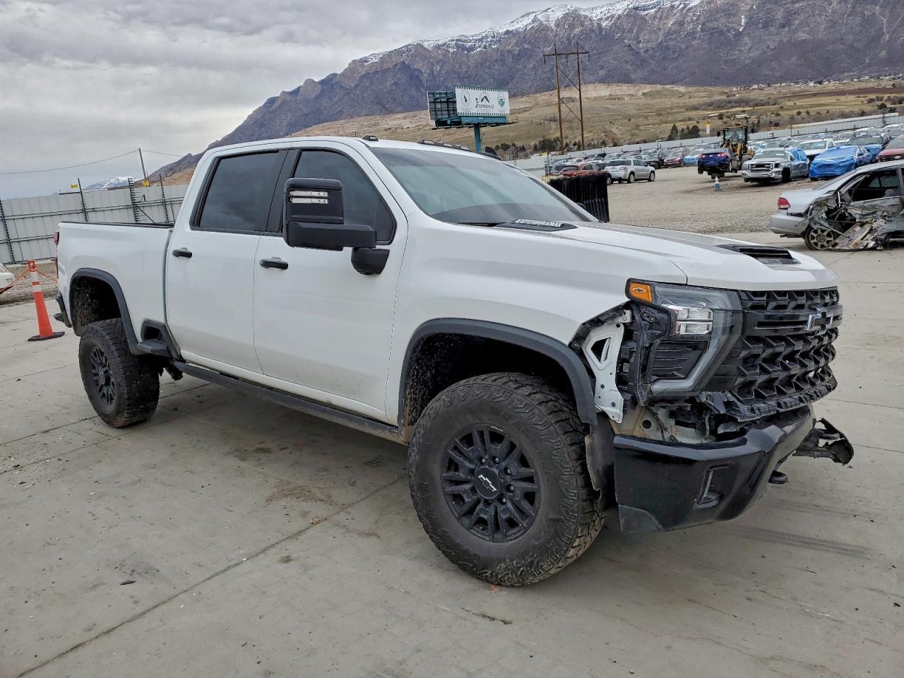 2024 CHEVROLET Silverado