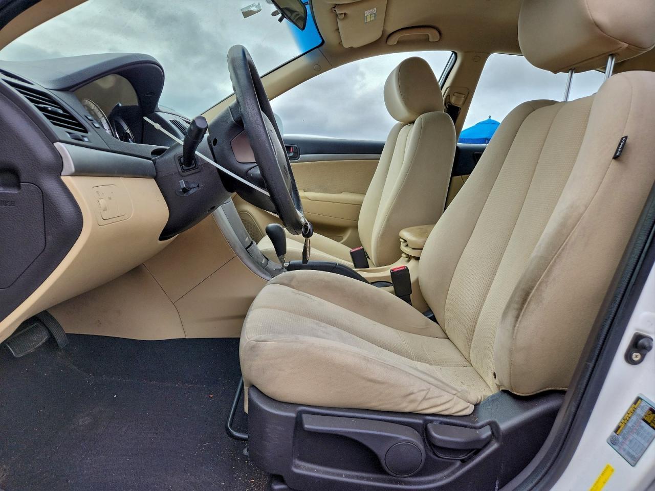 2010 HYUNDAI SONATA