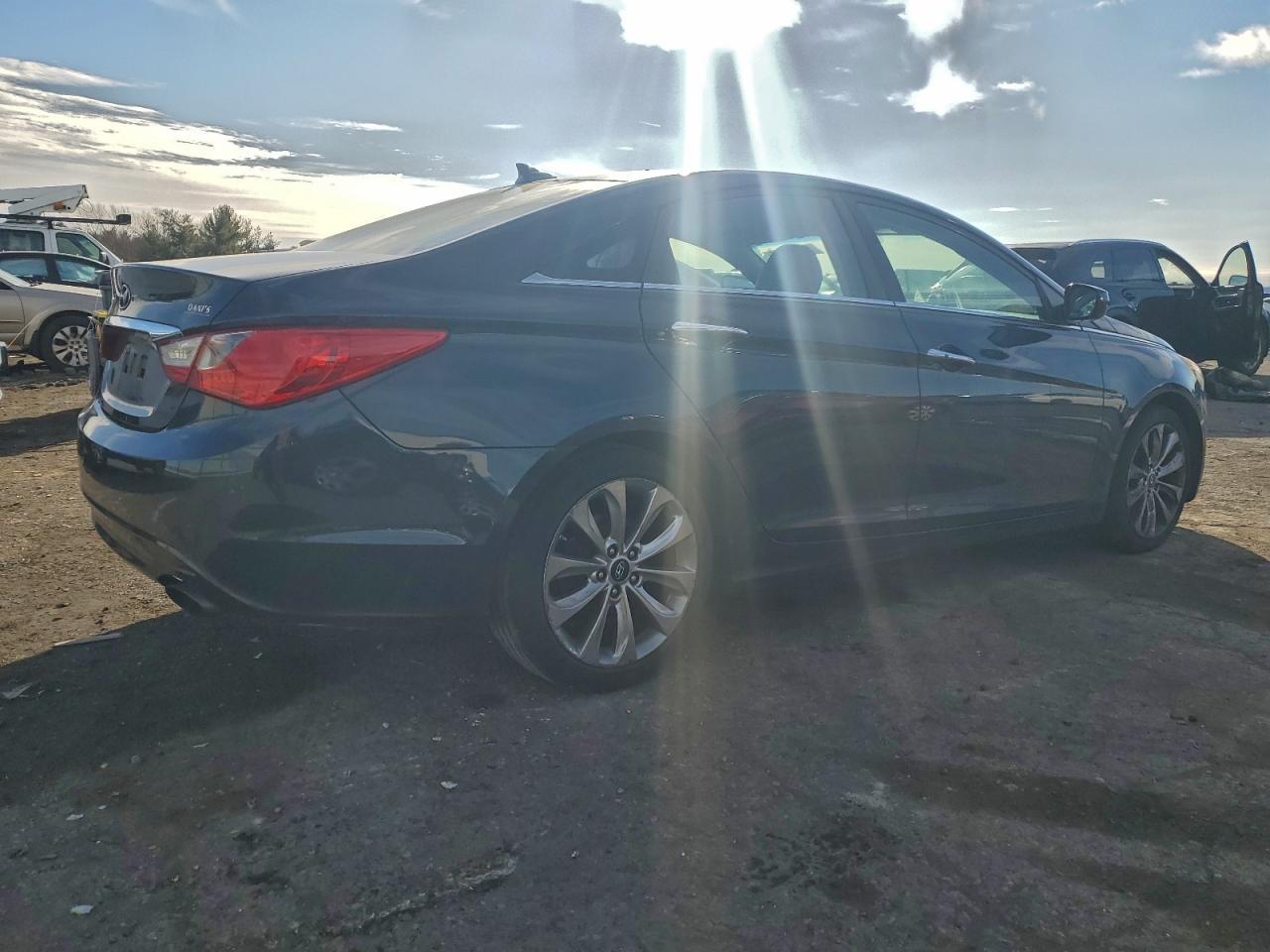 2013 HYUNDAI SONATA