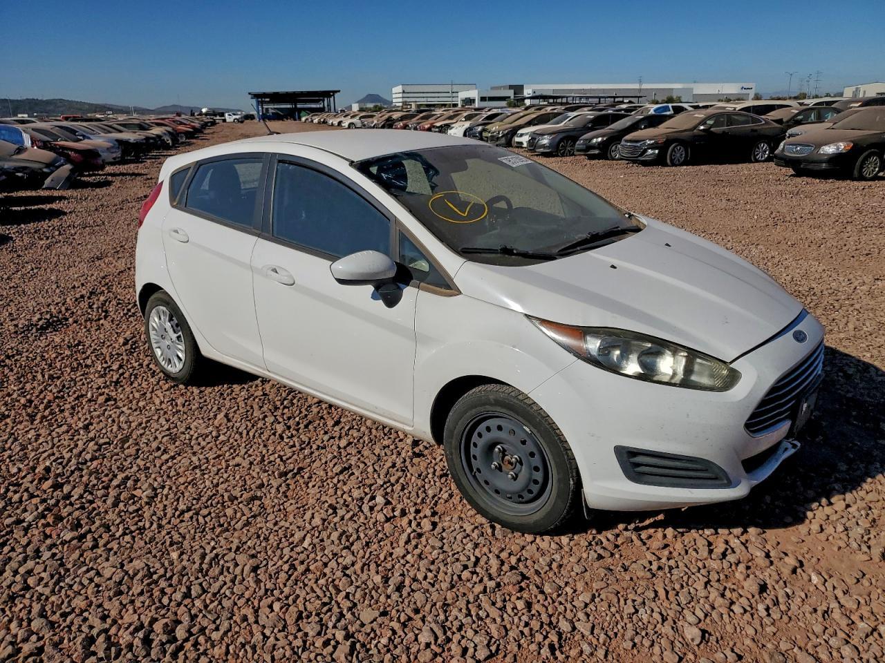 2016 FORD Fiesta