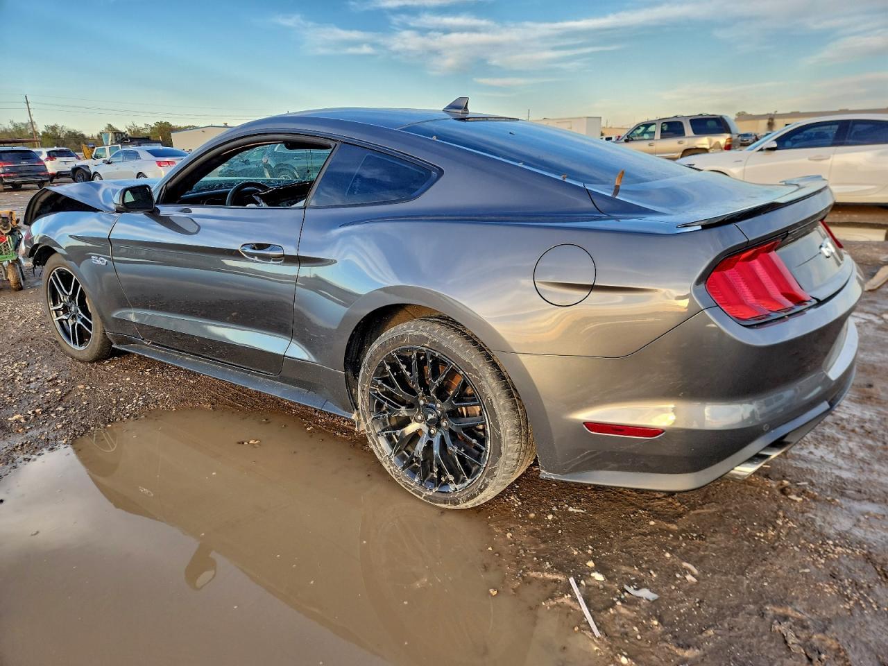 2022 FORD MUSTANG