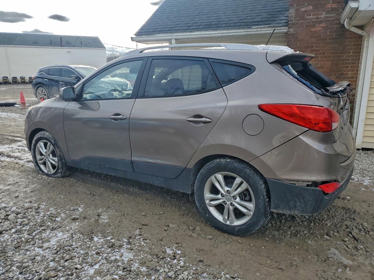 2011 HYUNDAI TUCSON