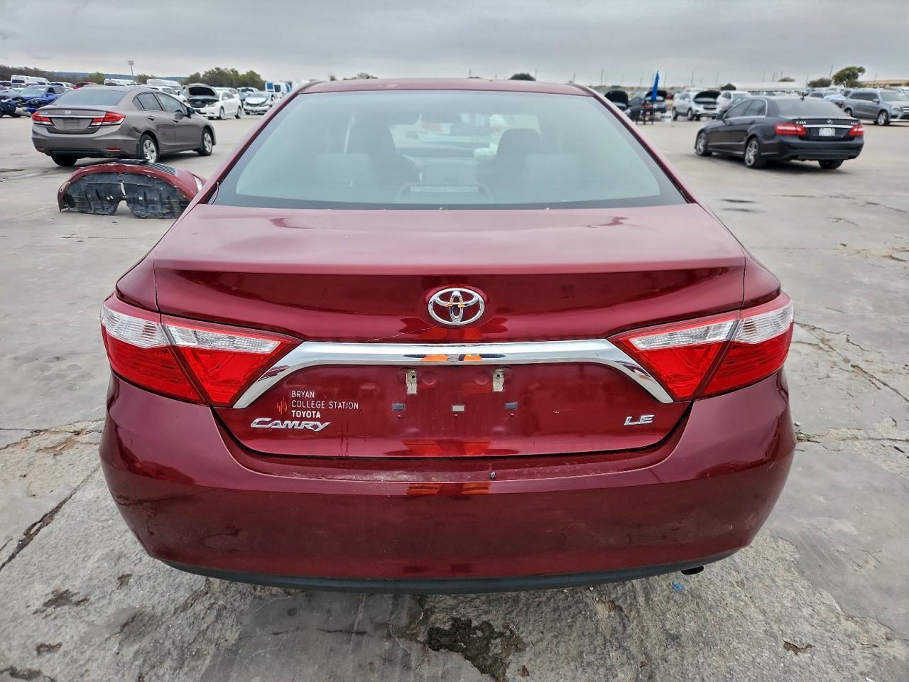2016 TOYOTA CAMRY