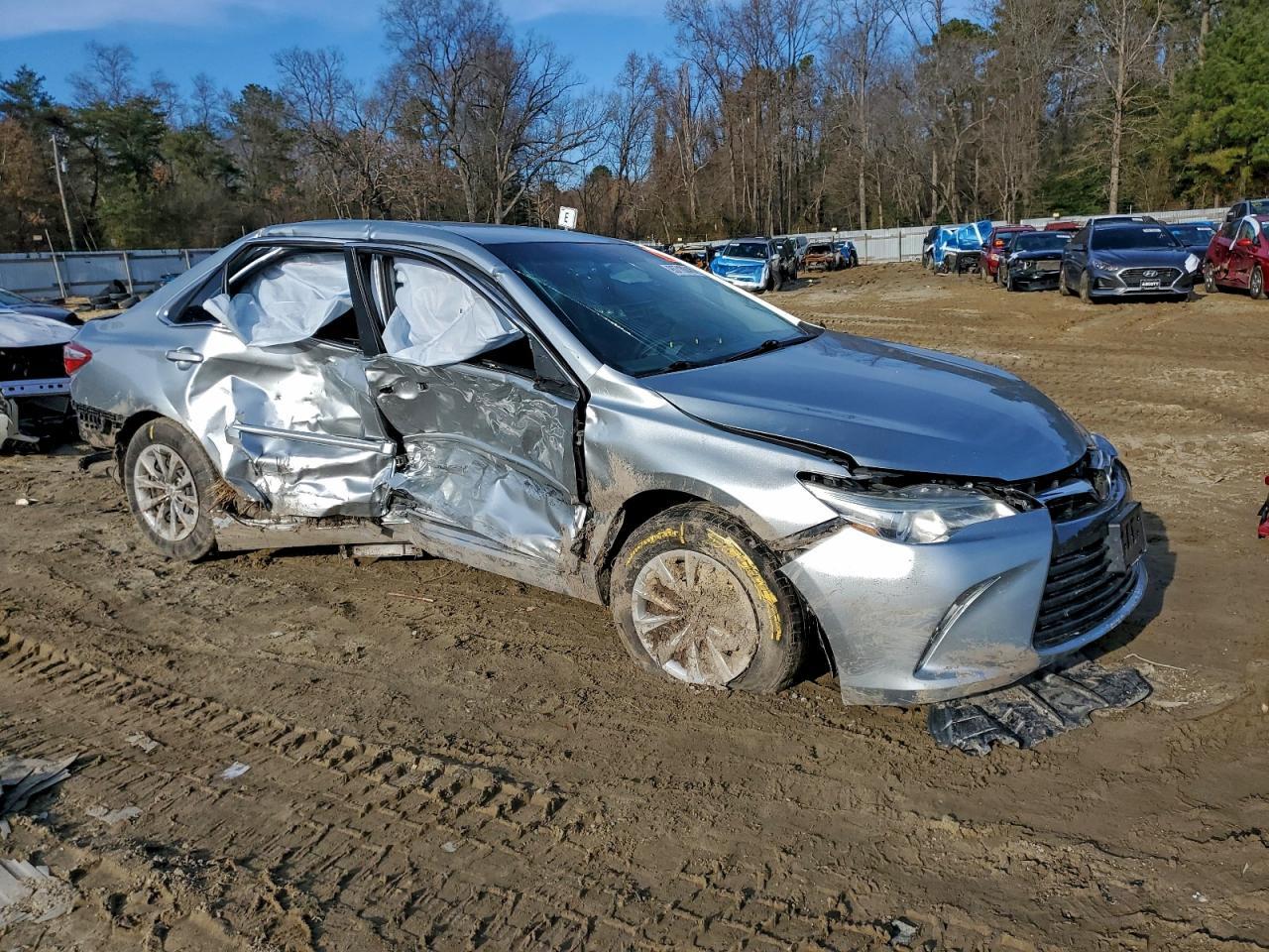 2017 TOYOTA CAMRY