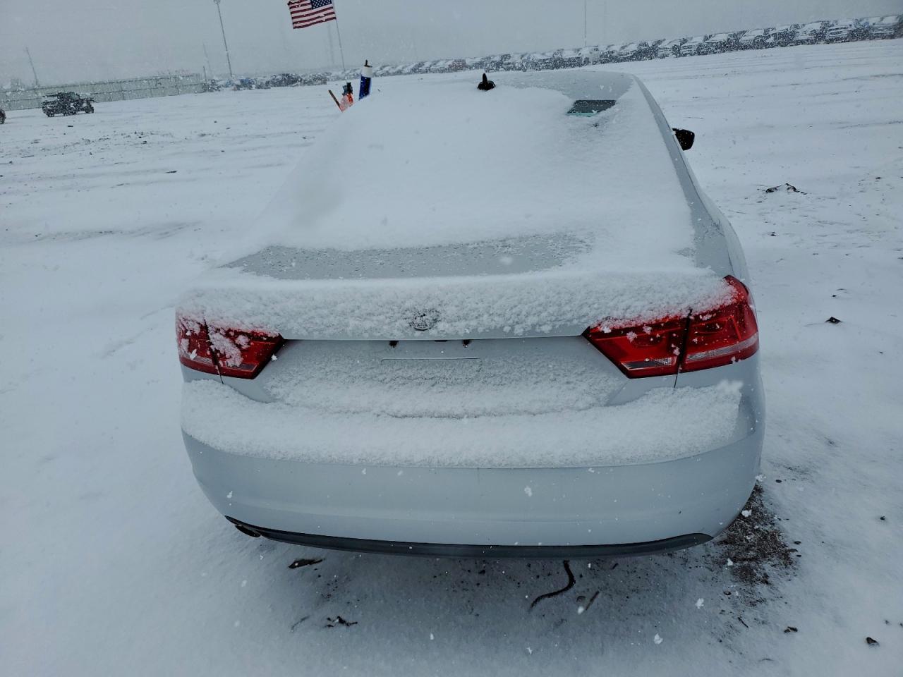 2015 VOLKSWAGEN Passat