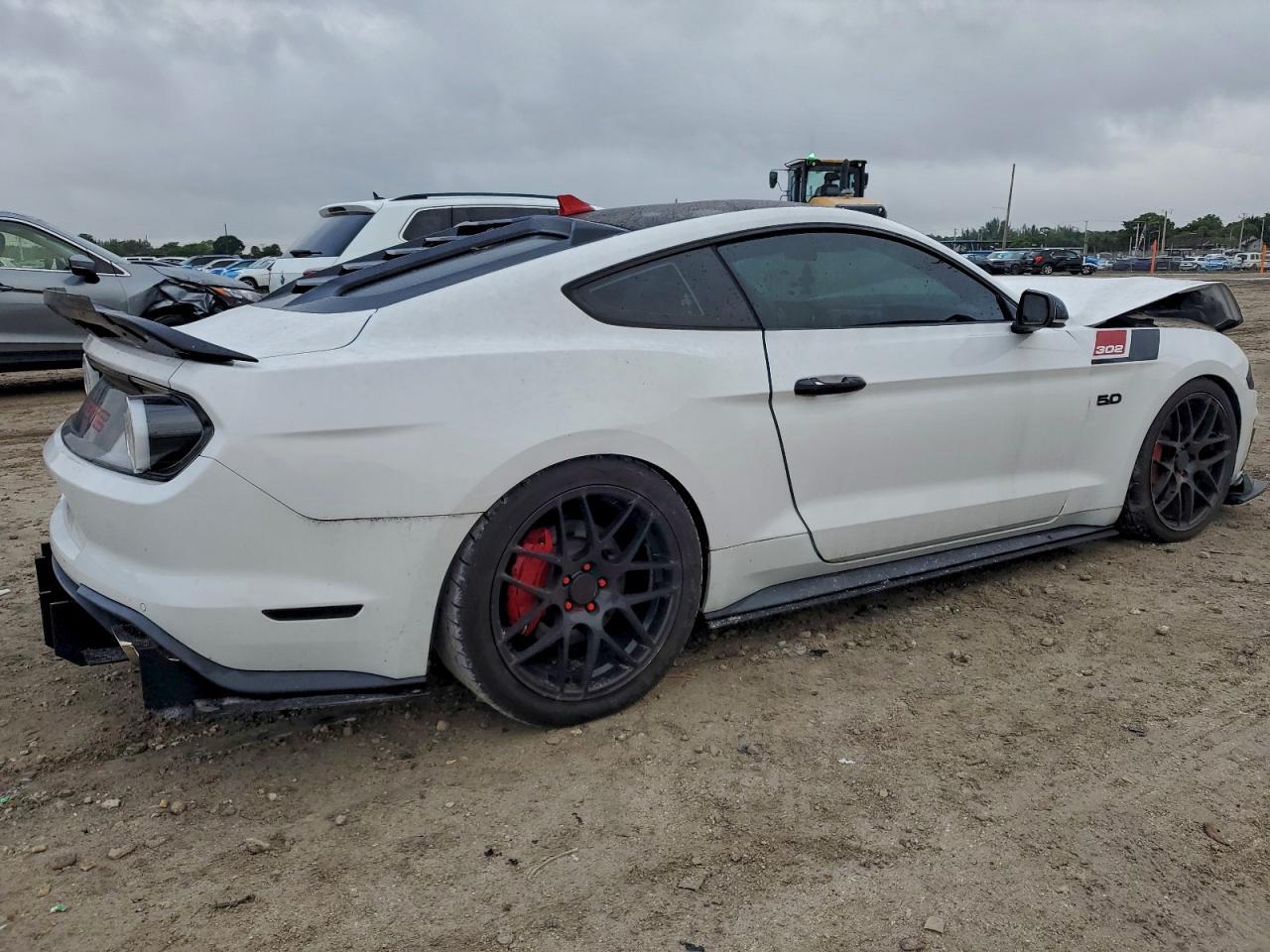 2021 FORD MUSTANG