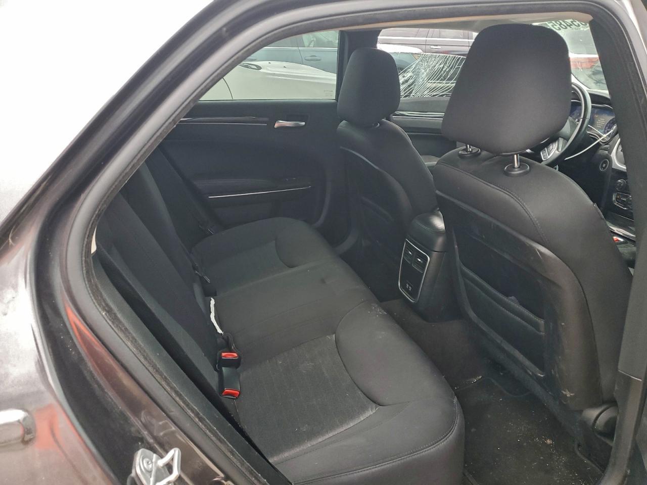 2018 CHRYSLER 300
