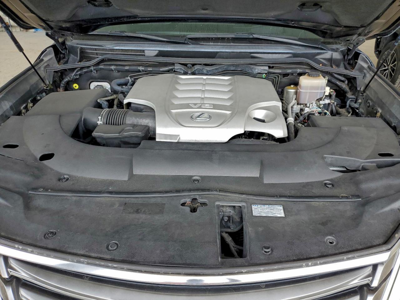 2017 LEXUS LX 570