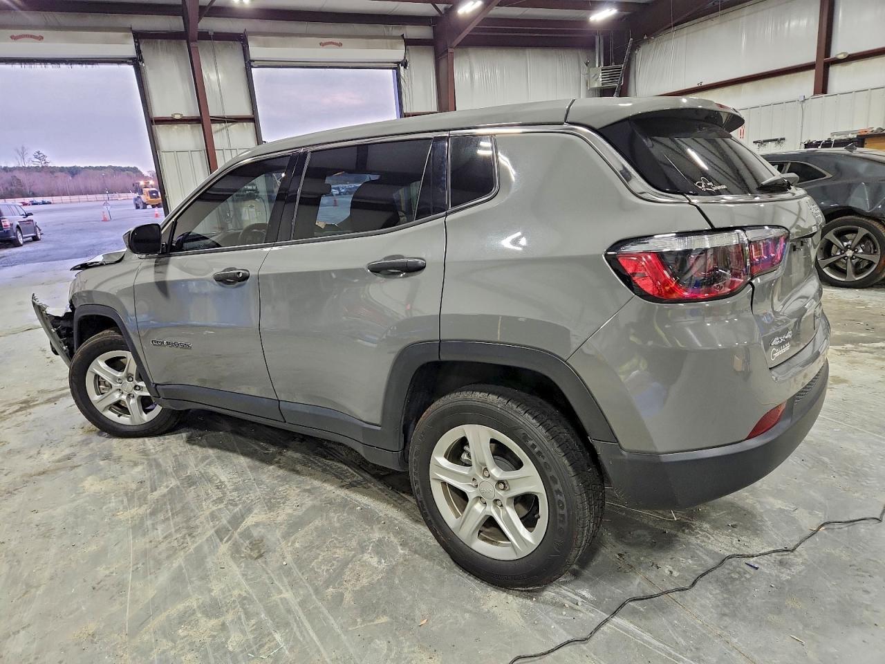 2023 JEEP Compass
