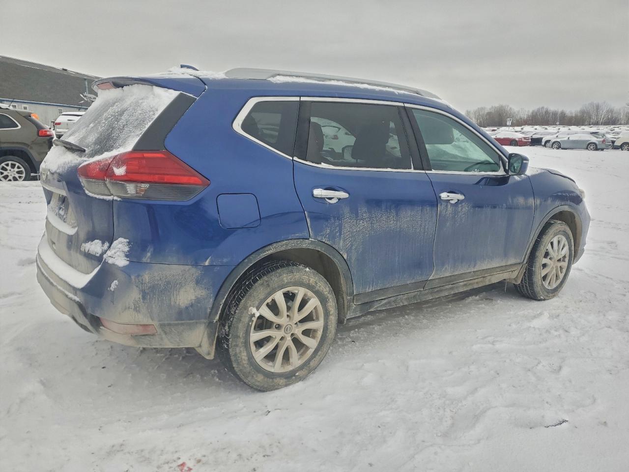 2017 NISSAN ROGUE