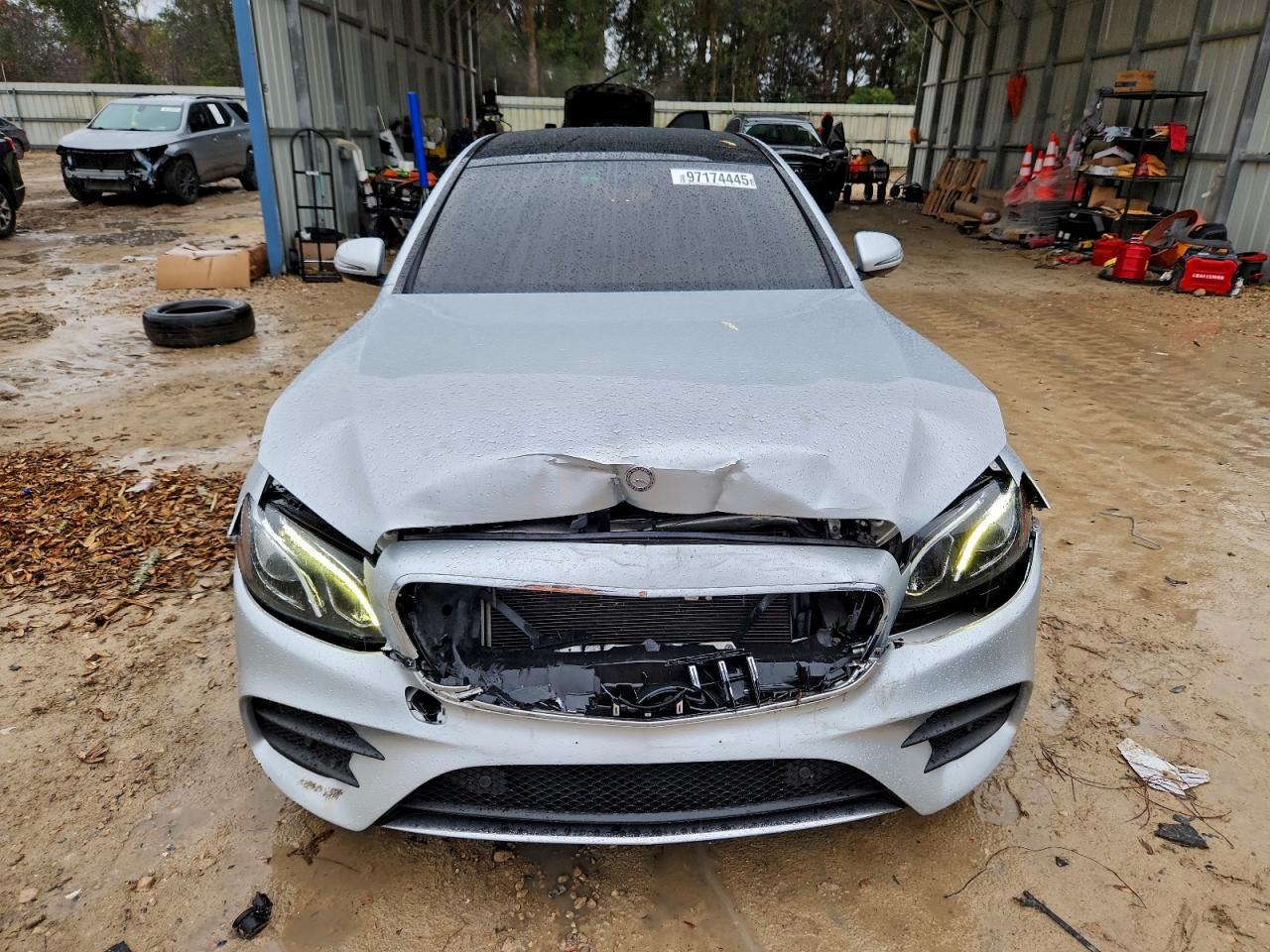 2017 MERCEDES-BENZ E-Class