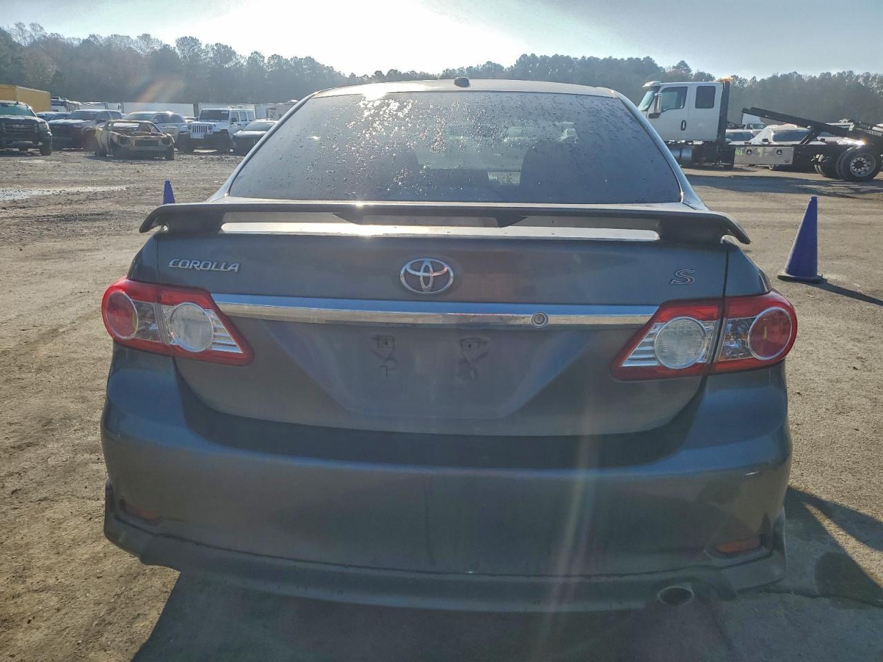 2013 TOYOTA COROLLA