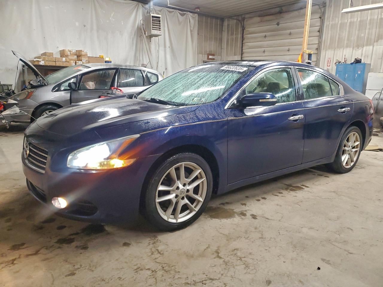 2009 NISSAN Maxima