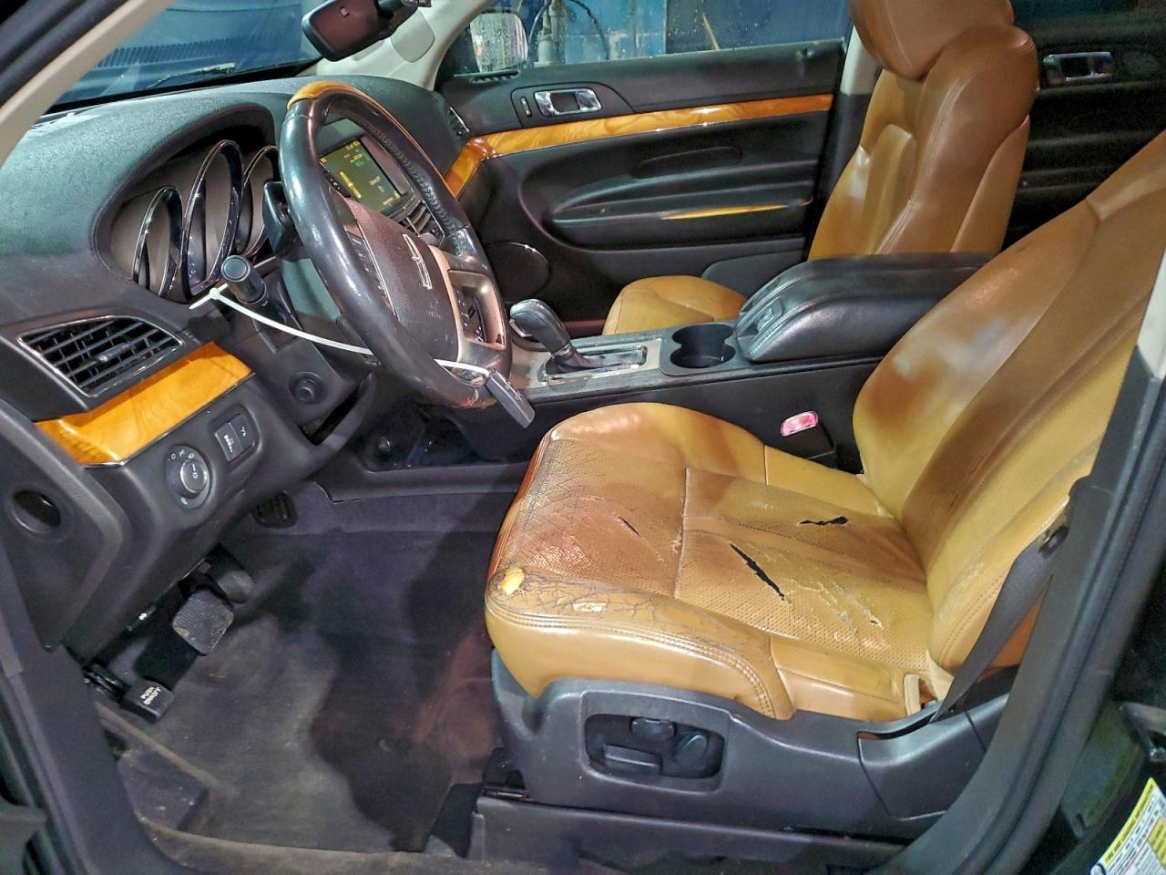 2010 LINCOLN MKT