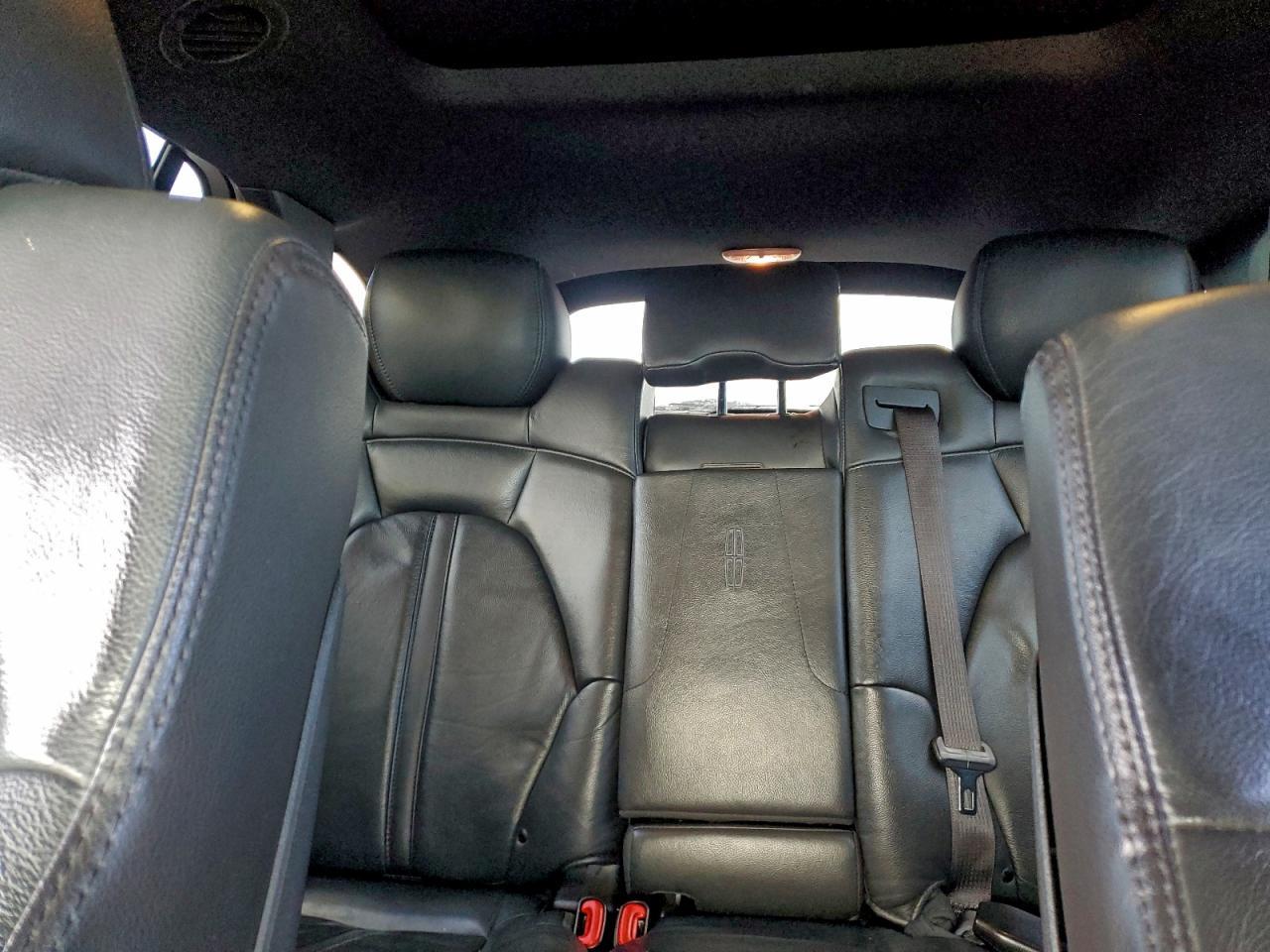 2019 LINCOLN MKT