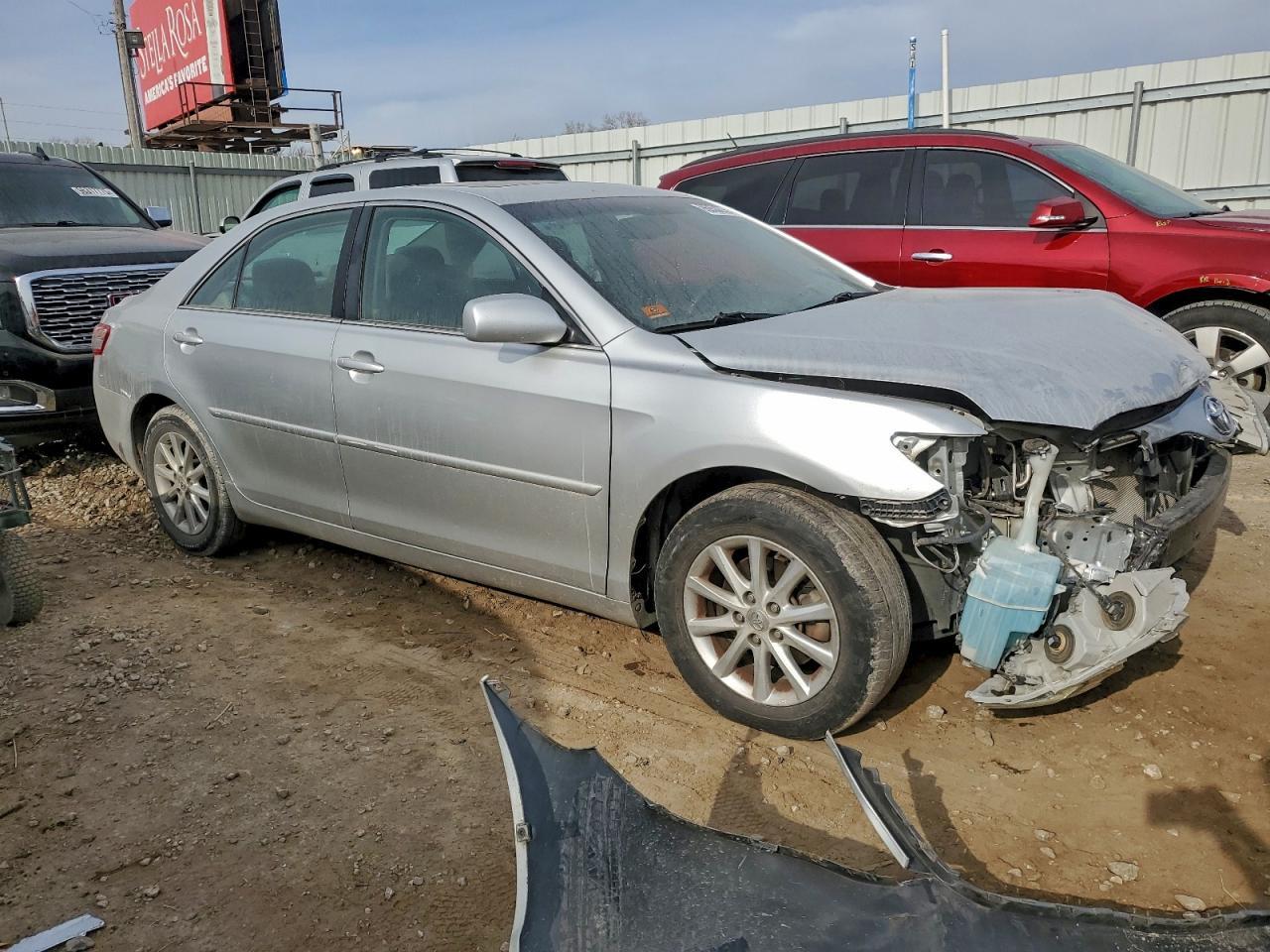 2011 TOYOTA CAMRY