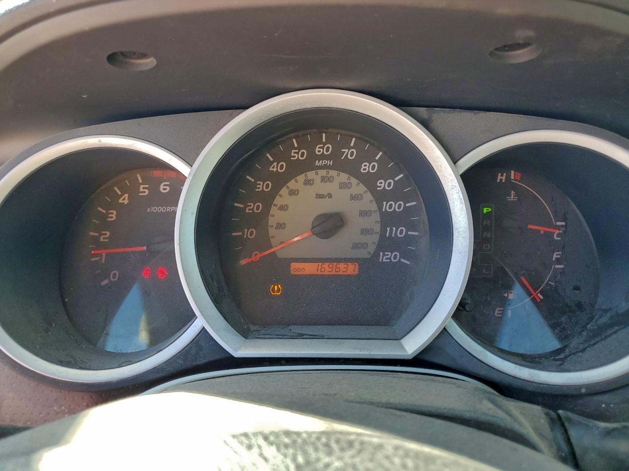 2011 TOYOTA TACOMA