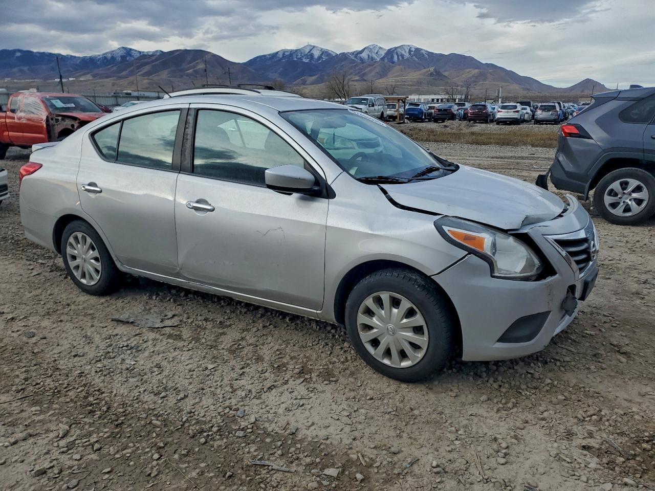 2018 NISSAN VERSA