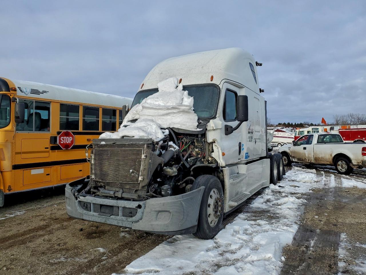 2015 FREIGHTLINER CASCADIA