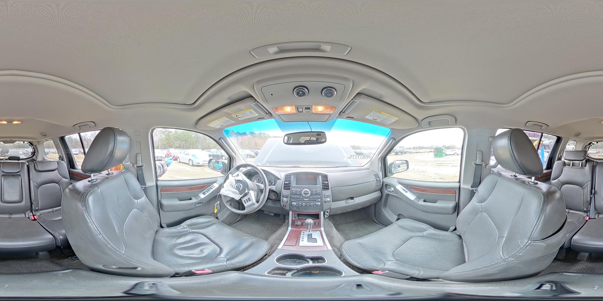 2011 NISSAN PATHFINDER