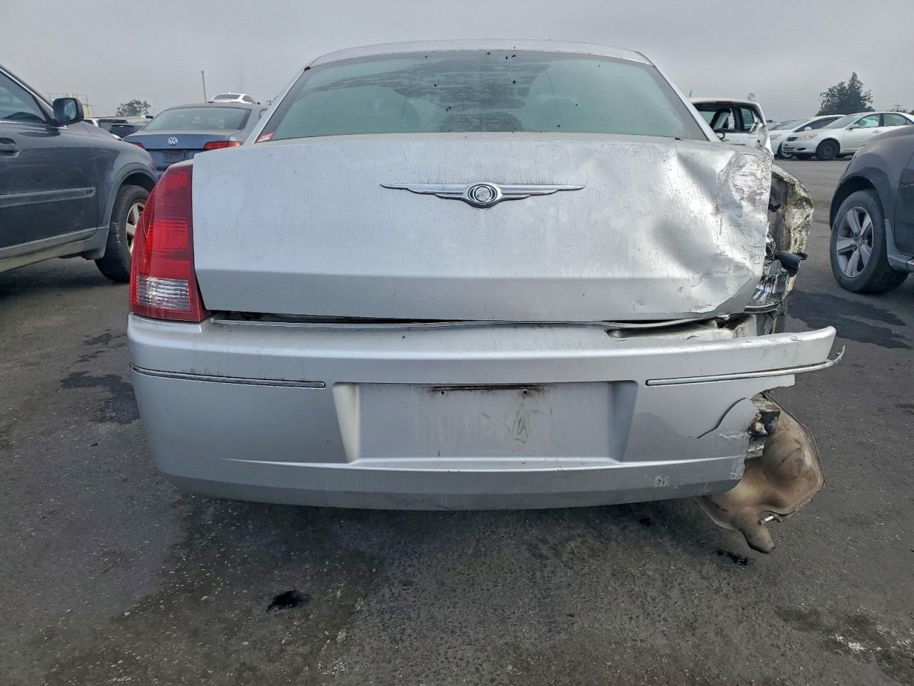 2005 CHRYSLER 300