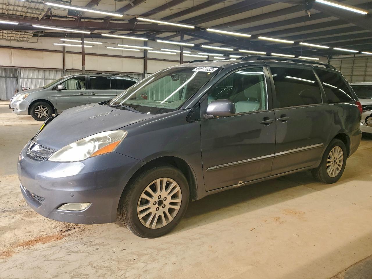 2008 TOYOTA SIENNA
