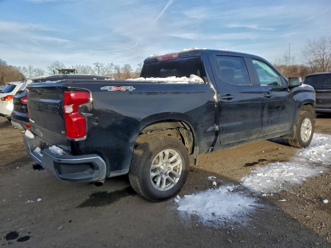 2024 CHEVROLET Silverado