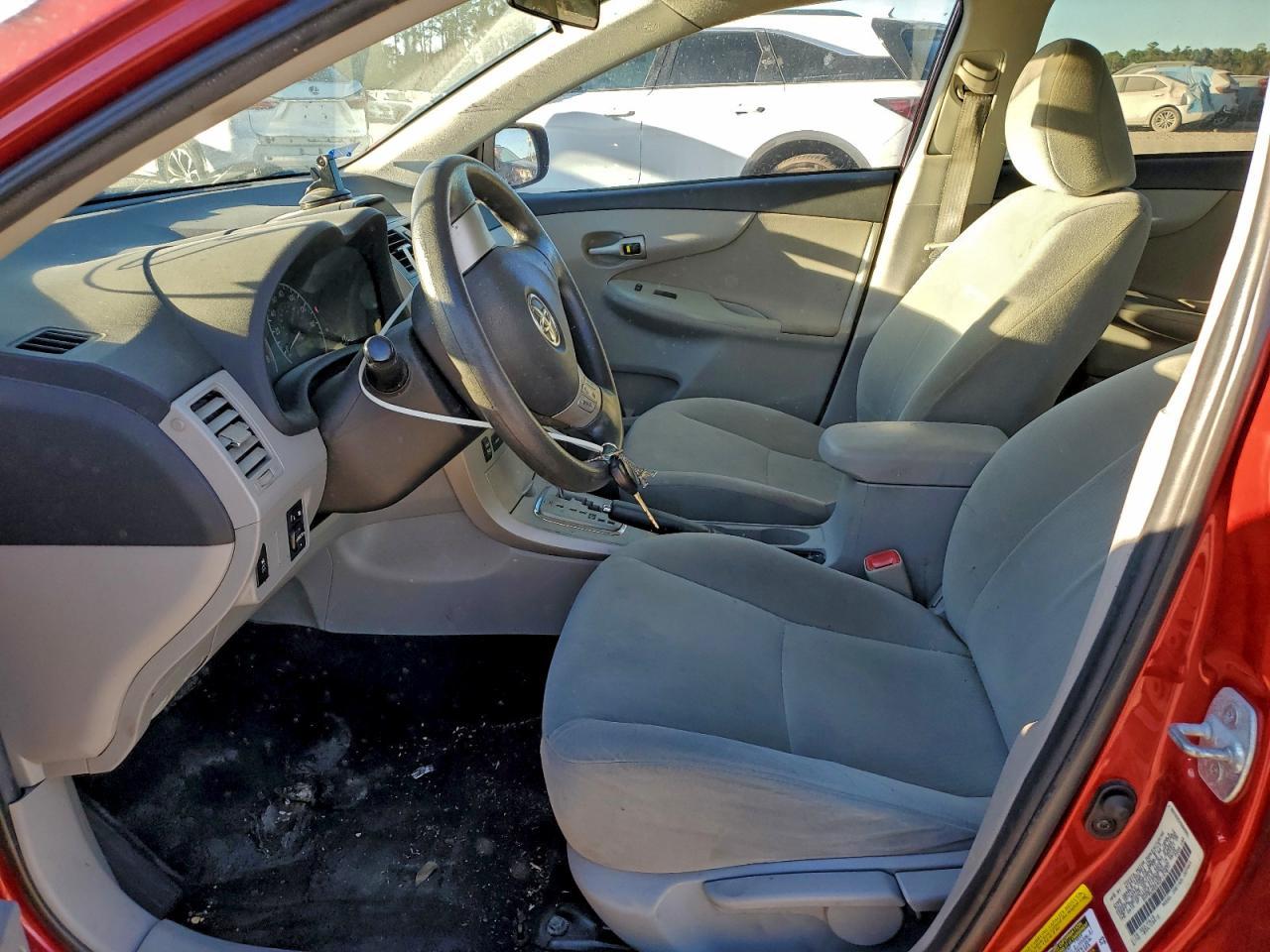 2013 TOYOTA COROLLA