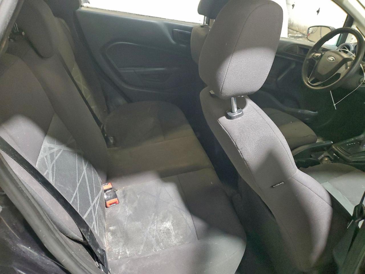 2015 FORD Fiesta