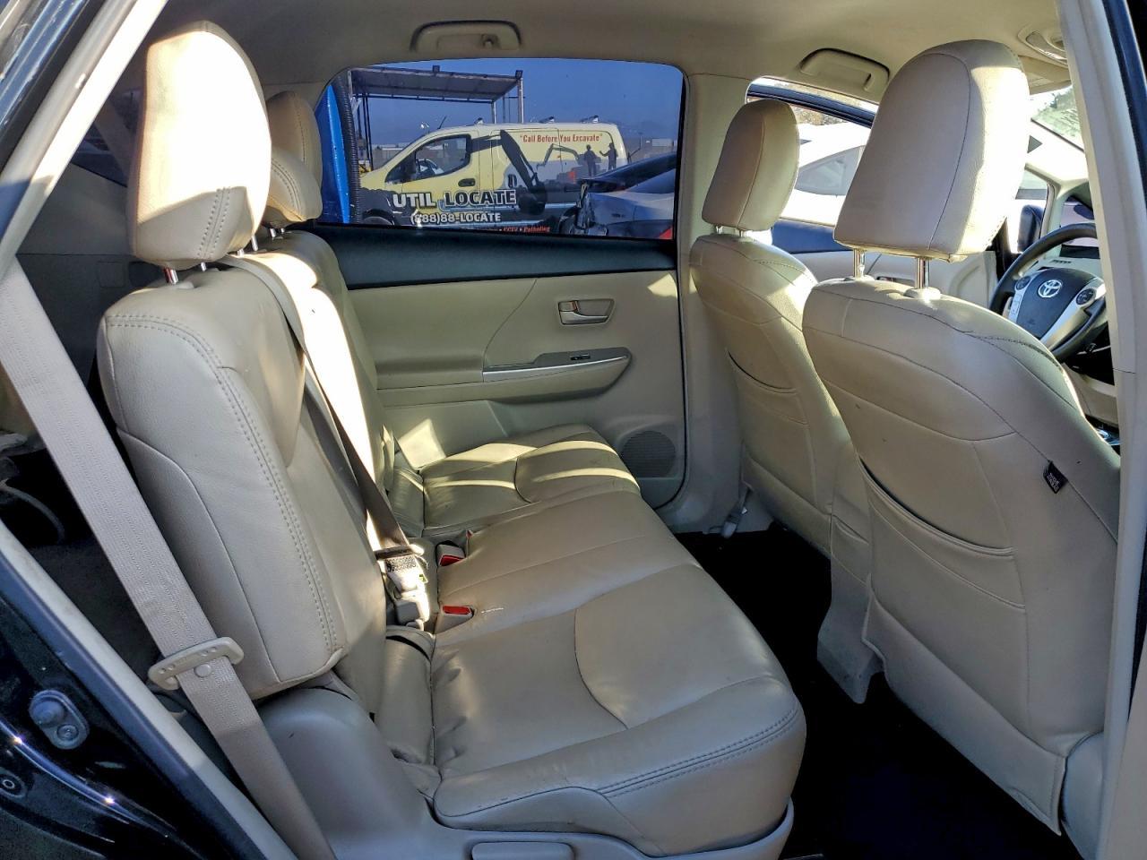 2012 TOYOTA PRIUS V