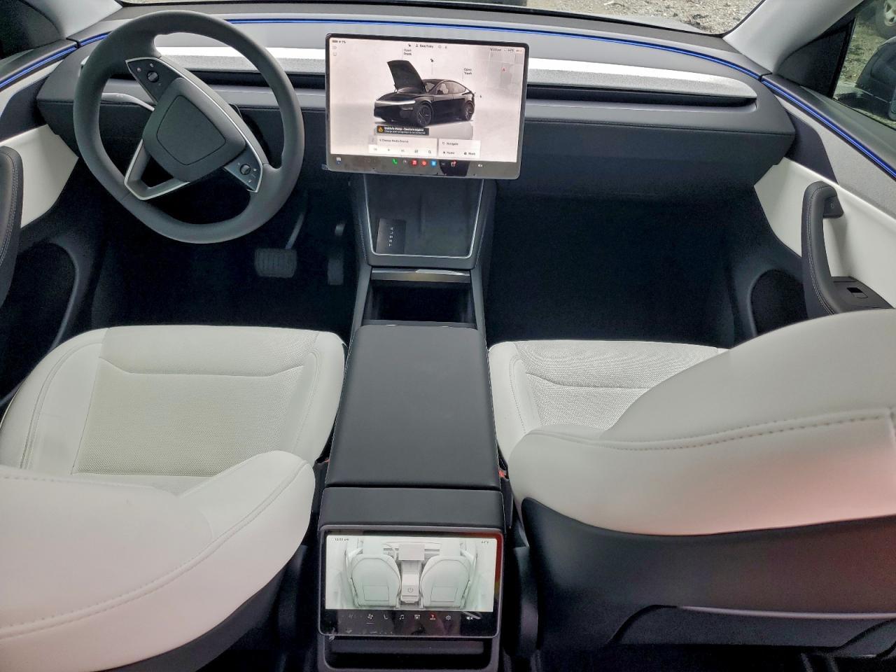 2026 TESLA MODEL Y