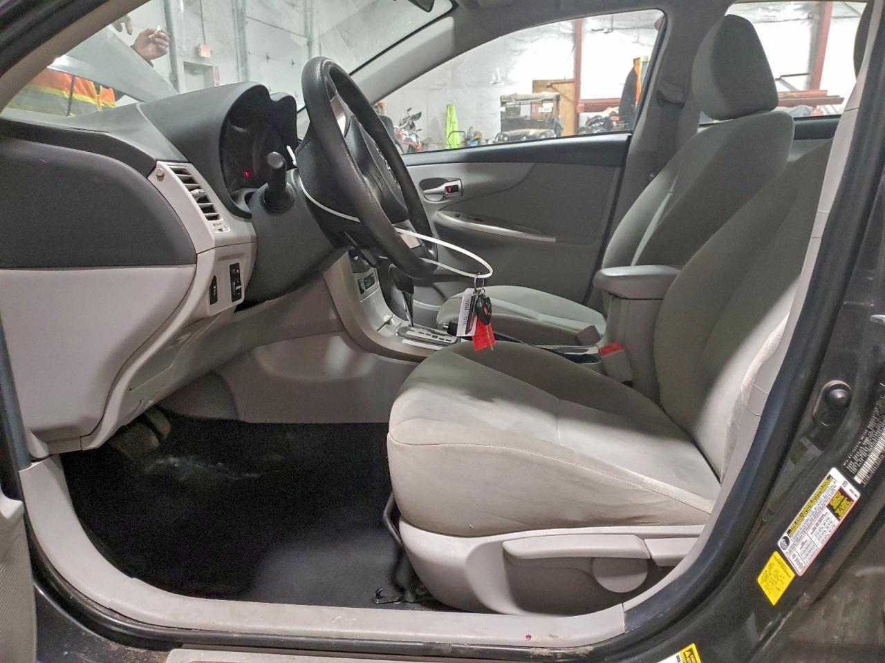 2011 TOYOTA COROLLA