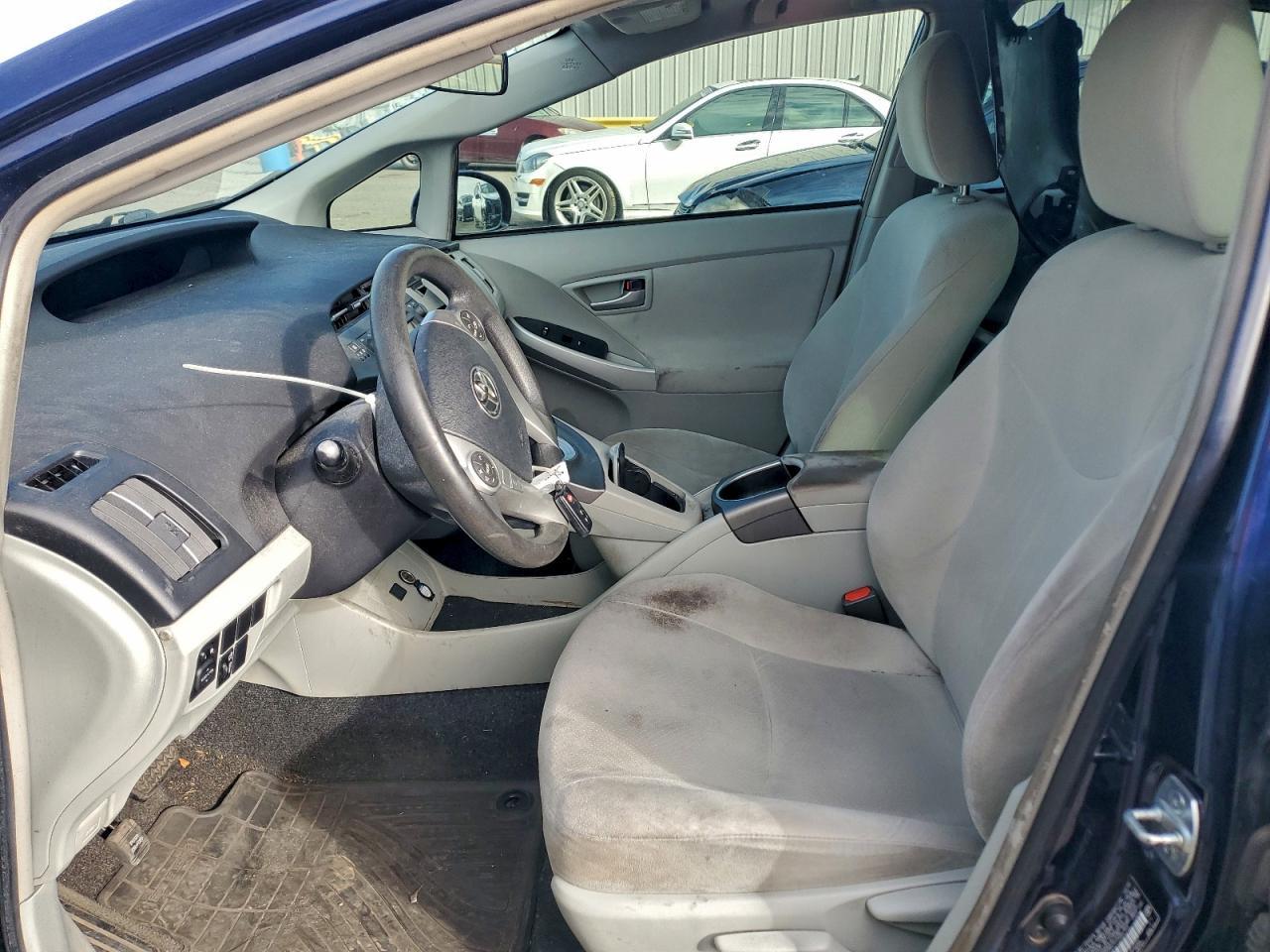 2015 TOYOTA PRIUS